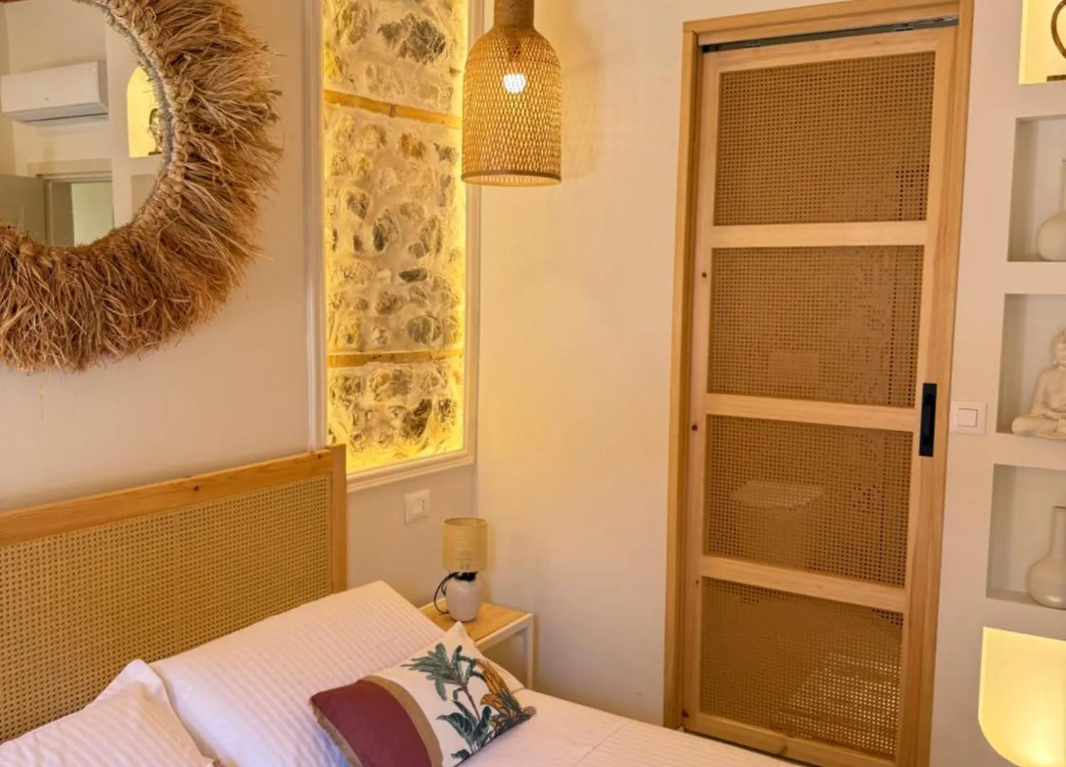 Old Town Suites Muradie Vlorë